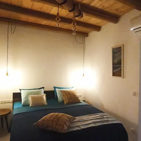 Hidden Gem In The Castle *